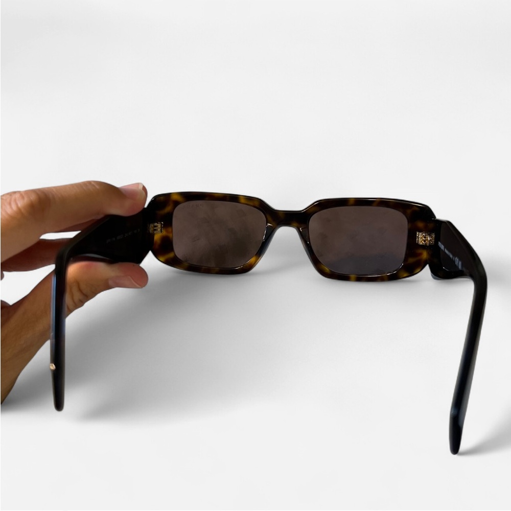 Prada sunglasses - Picture 4 of 8